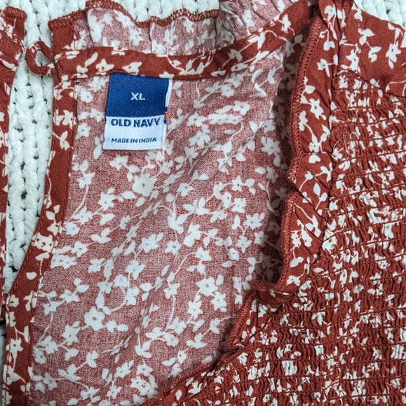 NWT Old Navy XL Floral Print Flutter Sleeve Blouse, Rust - Picture 4 of 5